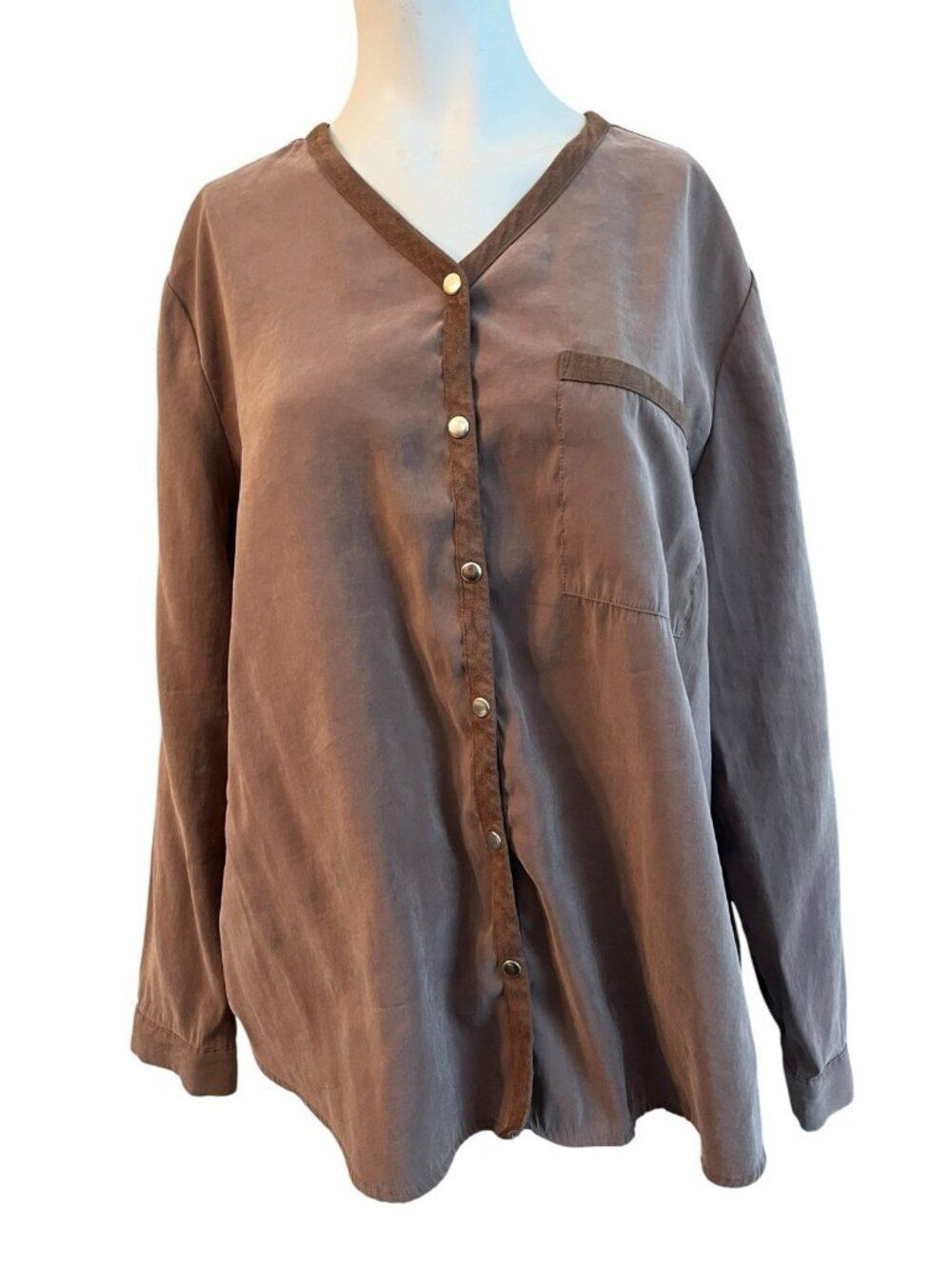 Chico's Size 3 XL 16 - 18 Taupe Snap Front Long Sleeve Blouse Faux Suede